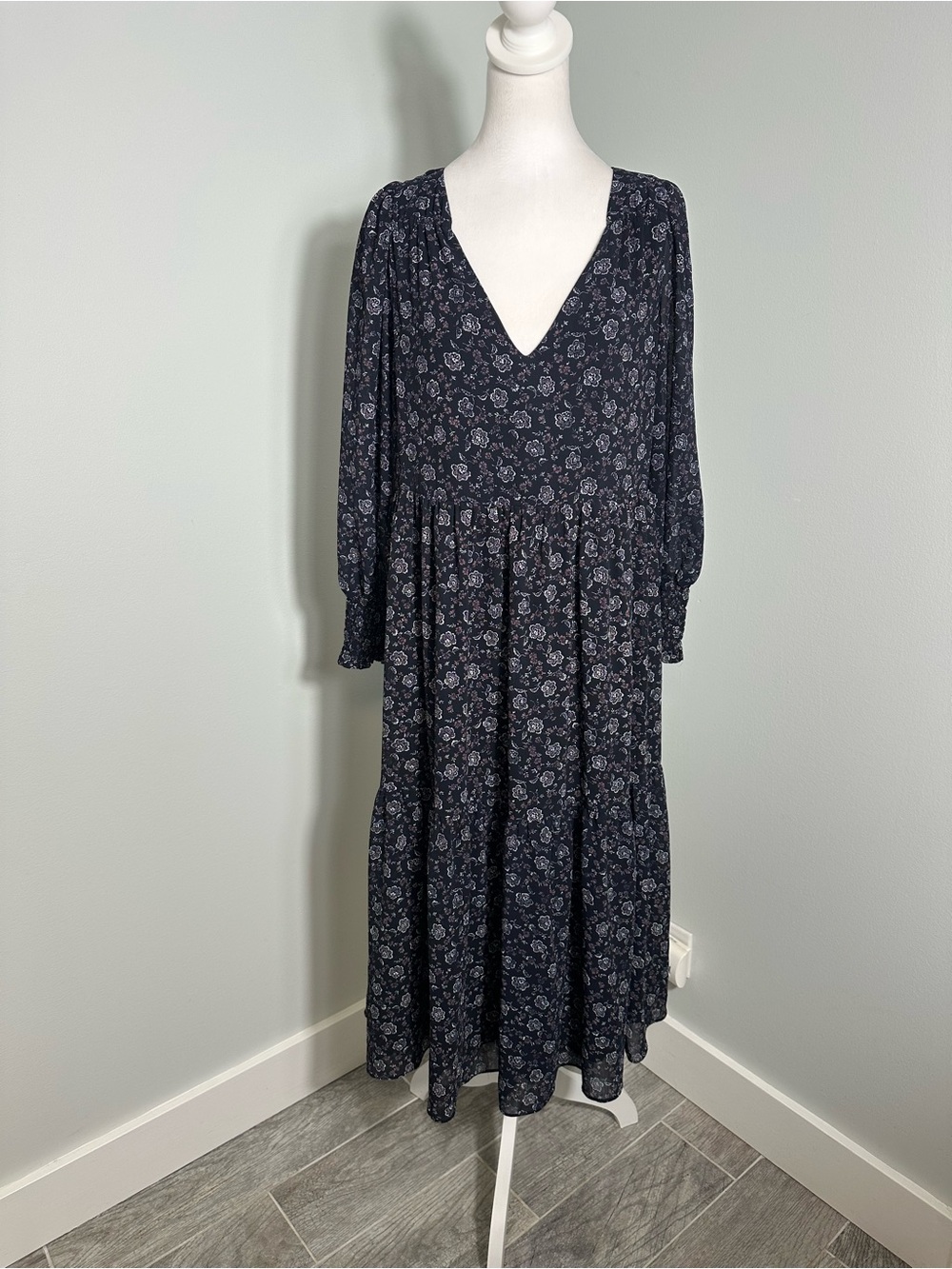Madewell Georgette Tierred Midi Dress Womens  Navy Blue Enchanted Floral Small - Picture 3 of 13